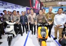Honda ADV160 Jadi Bintang di IMOS 2025, Makin Gagah & Futuristik