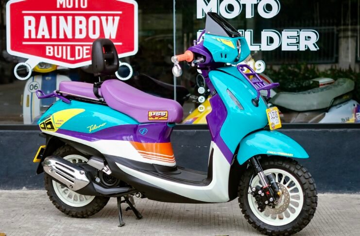 Nyentrik Abis! Yamaha Grand Filano Hybrid Disulap Jadi Skutik Urban Rally 80-an