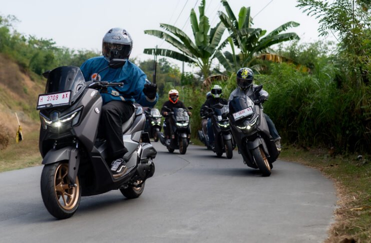 Yamaha NMAX “TURBO” untuk Touring Lebaran: Fitur Canggih Bikin Perjalanan Makin Nyaman dan Happy MAXimal