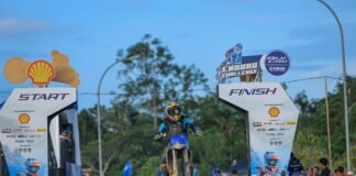 Lautan Penonton Padati Shell BLU CRU Yamaha Enduro Challenge Landak, Tembus 10 Ribu Pengunjung