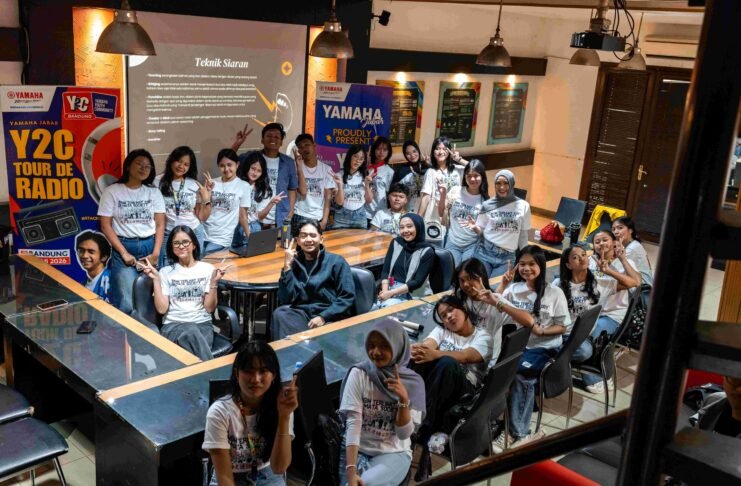 Serunya Y2C Tour de Radio, Yamaha Ajak Gen Z Intip Dunia Broadcasting